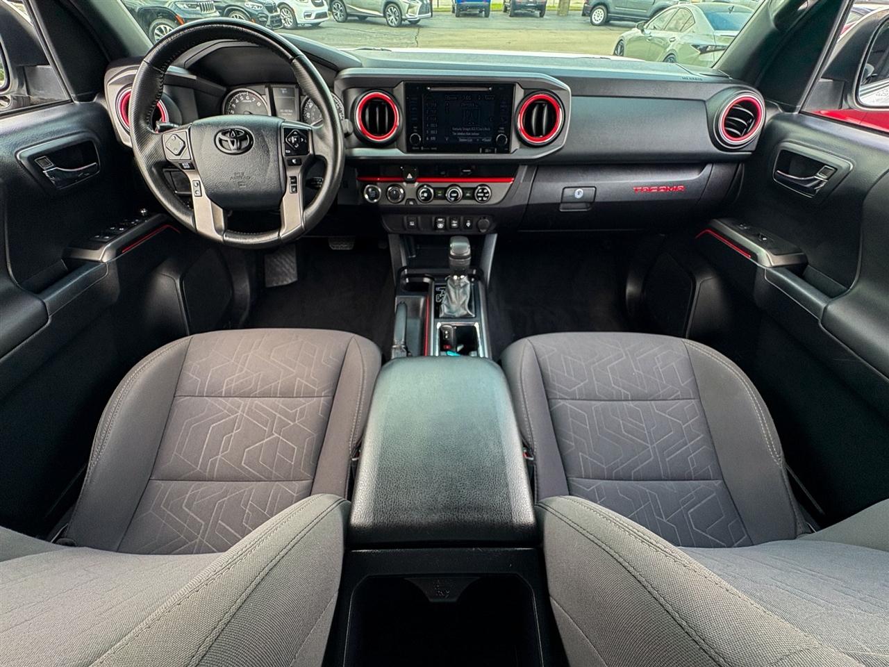 Toyota Tacoma  2018