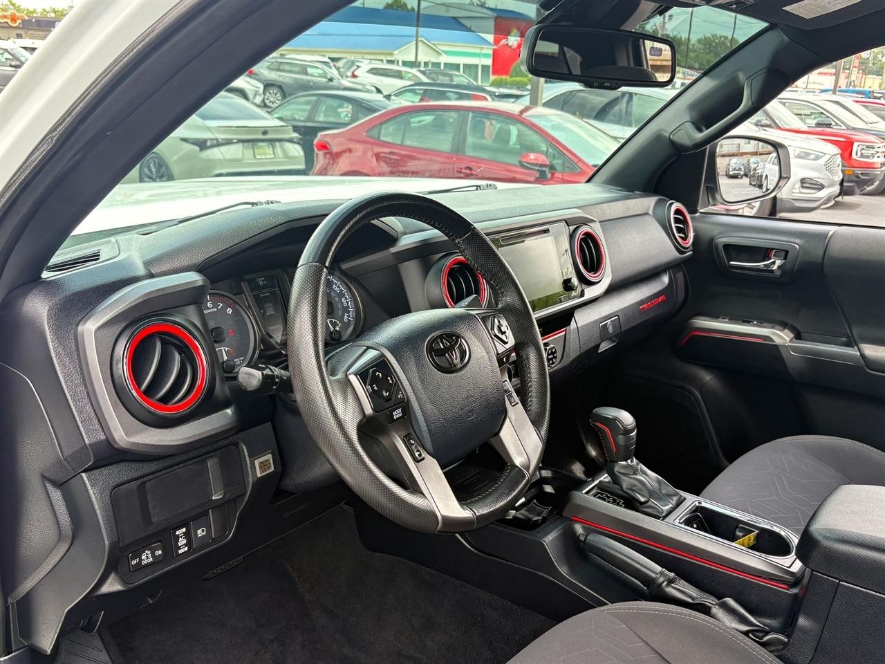 Toyota Tacoma  2018