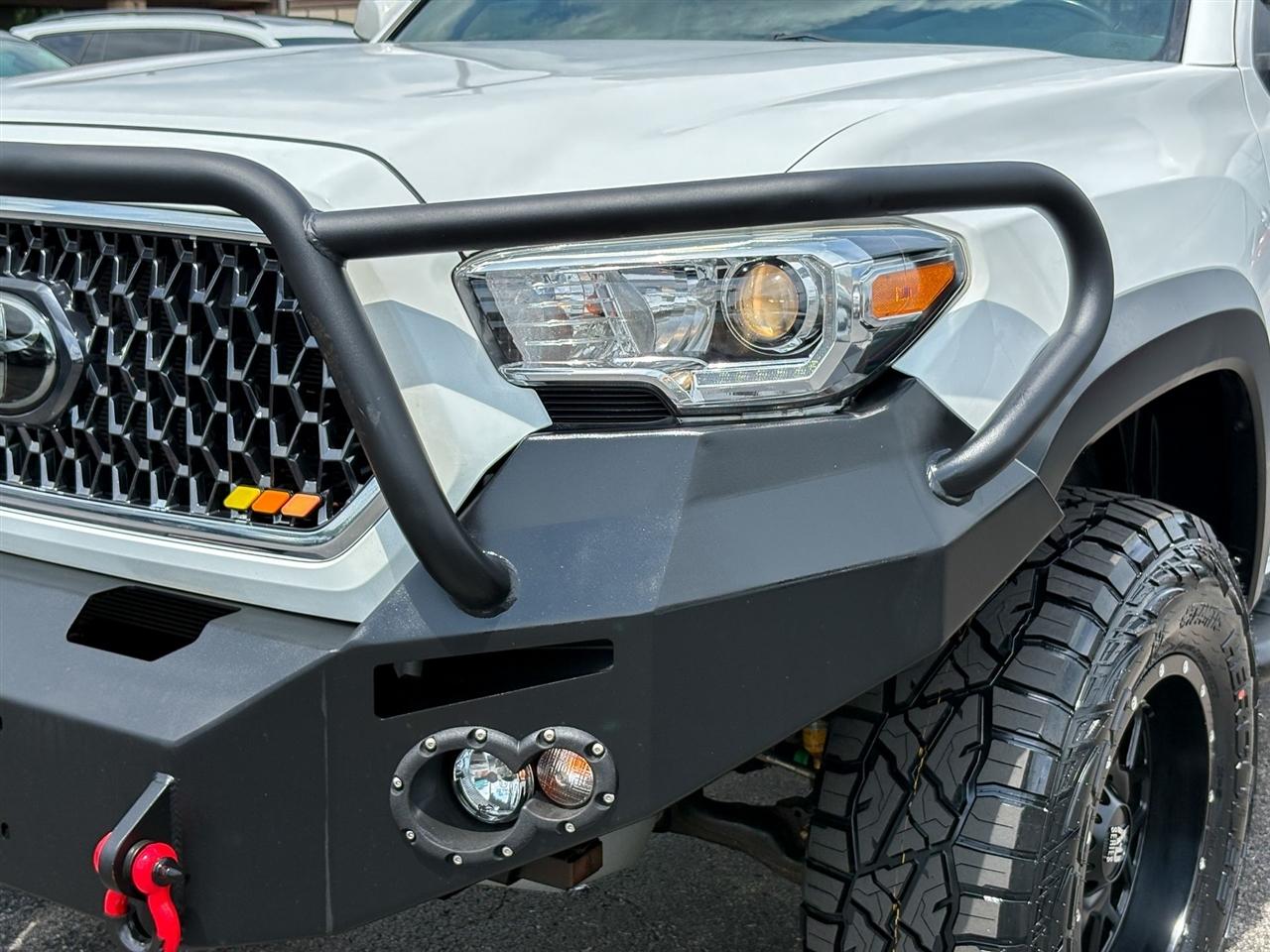 Toyota Tacoma  2018