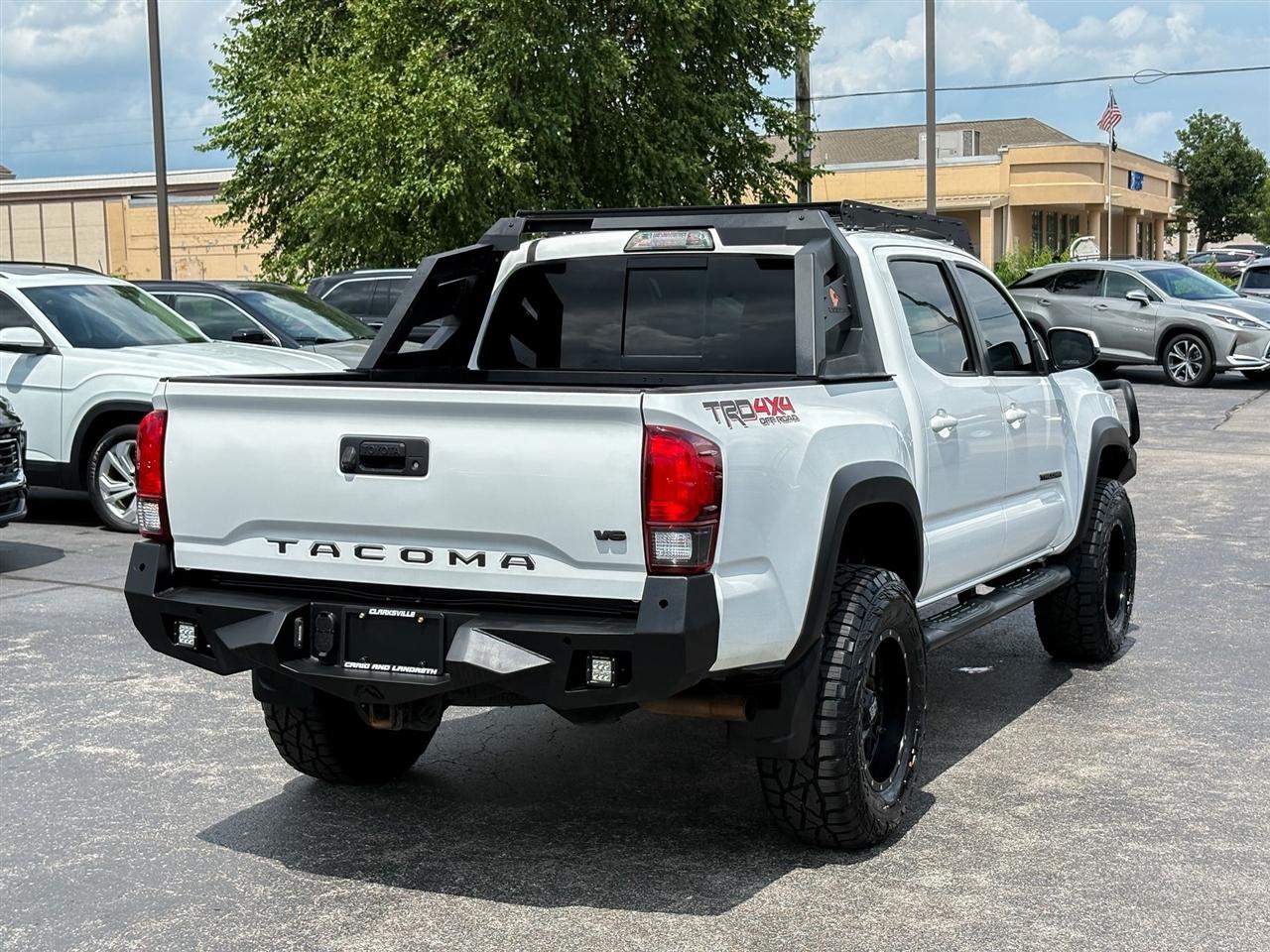 Toyota Tacoma  2018