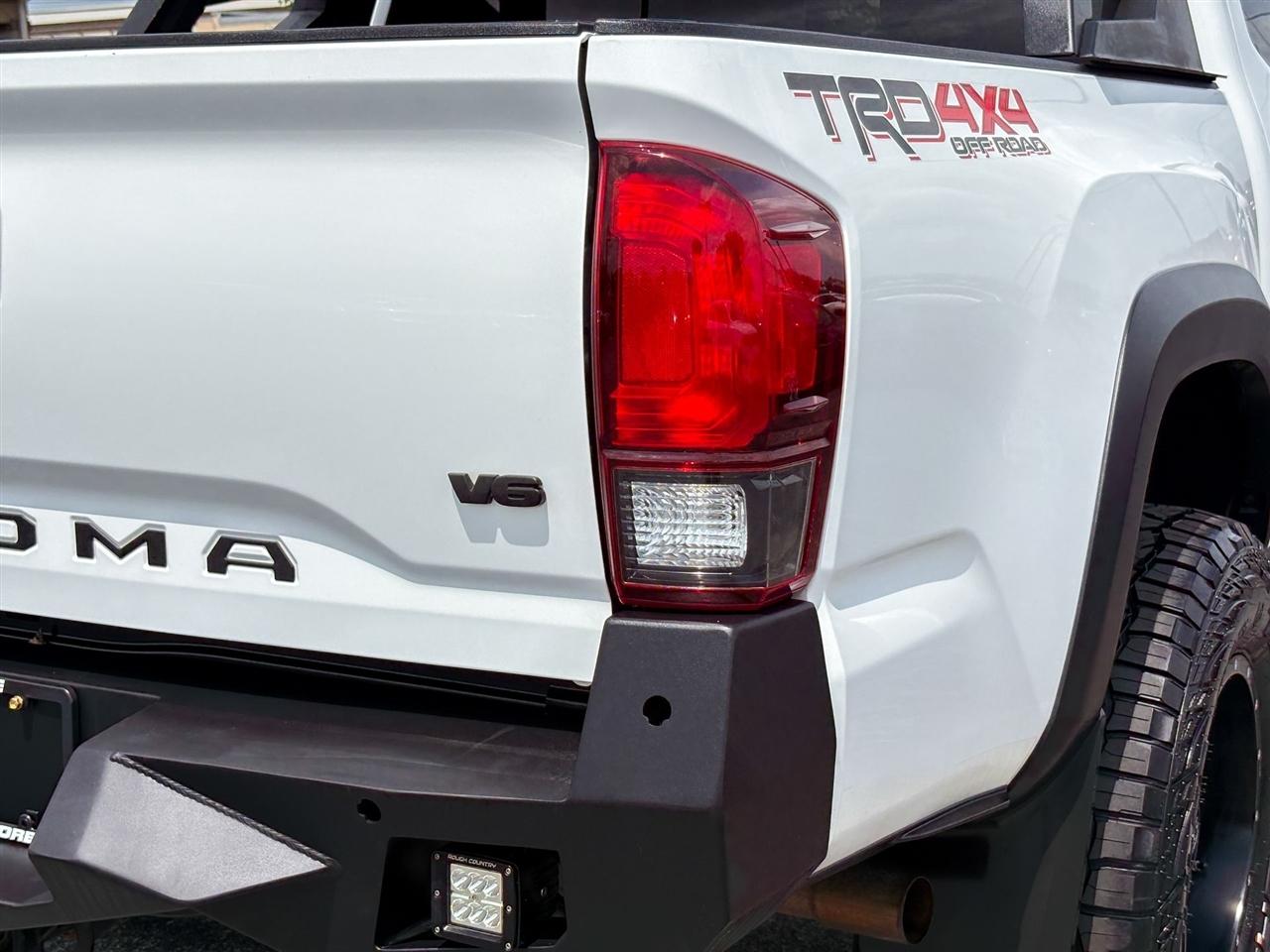 Toyota Tacoma  2018
