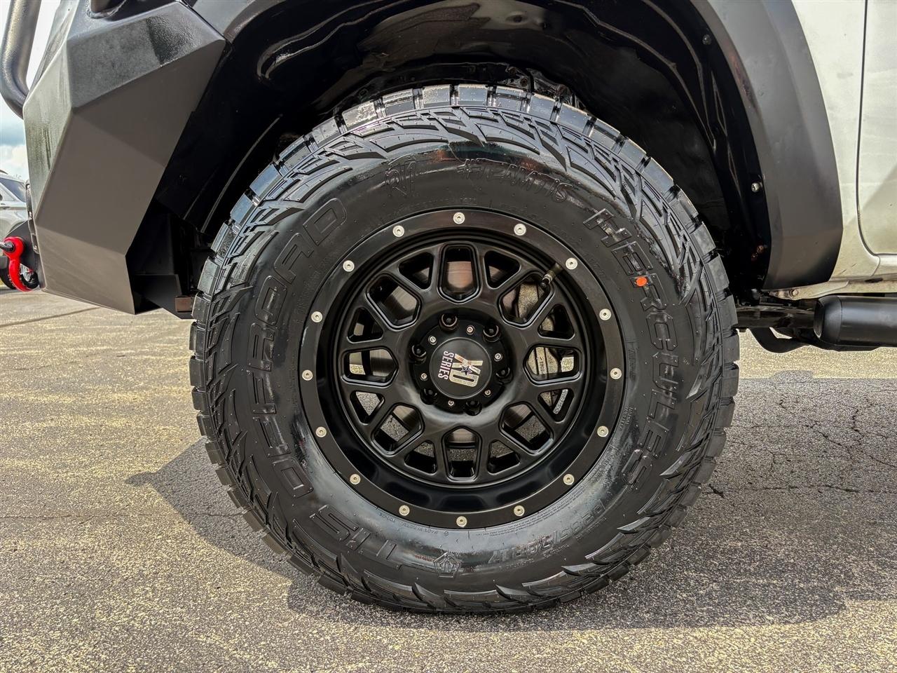 Toyota Tacoma  2018