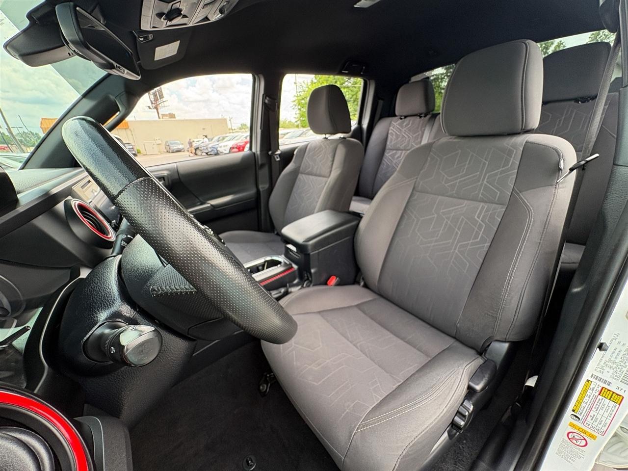 Toyota Tacoma  2018