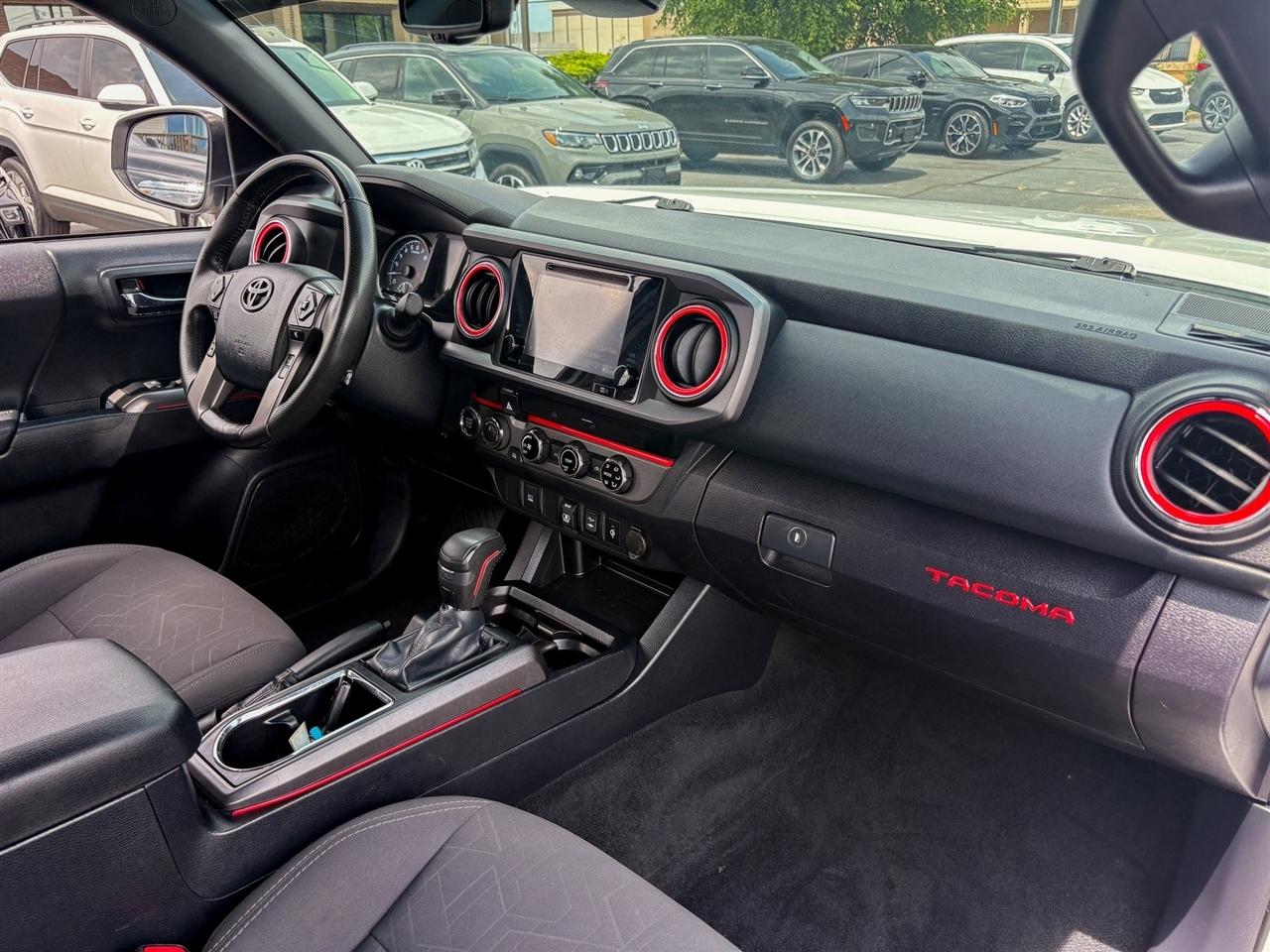 Toyota Tacoma  2018