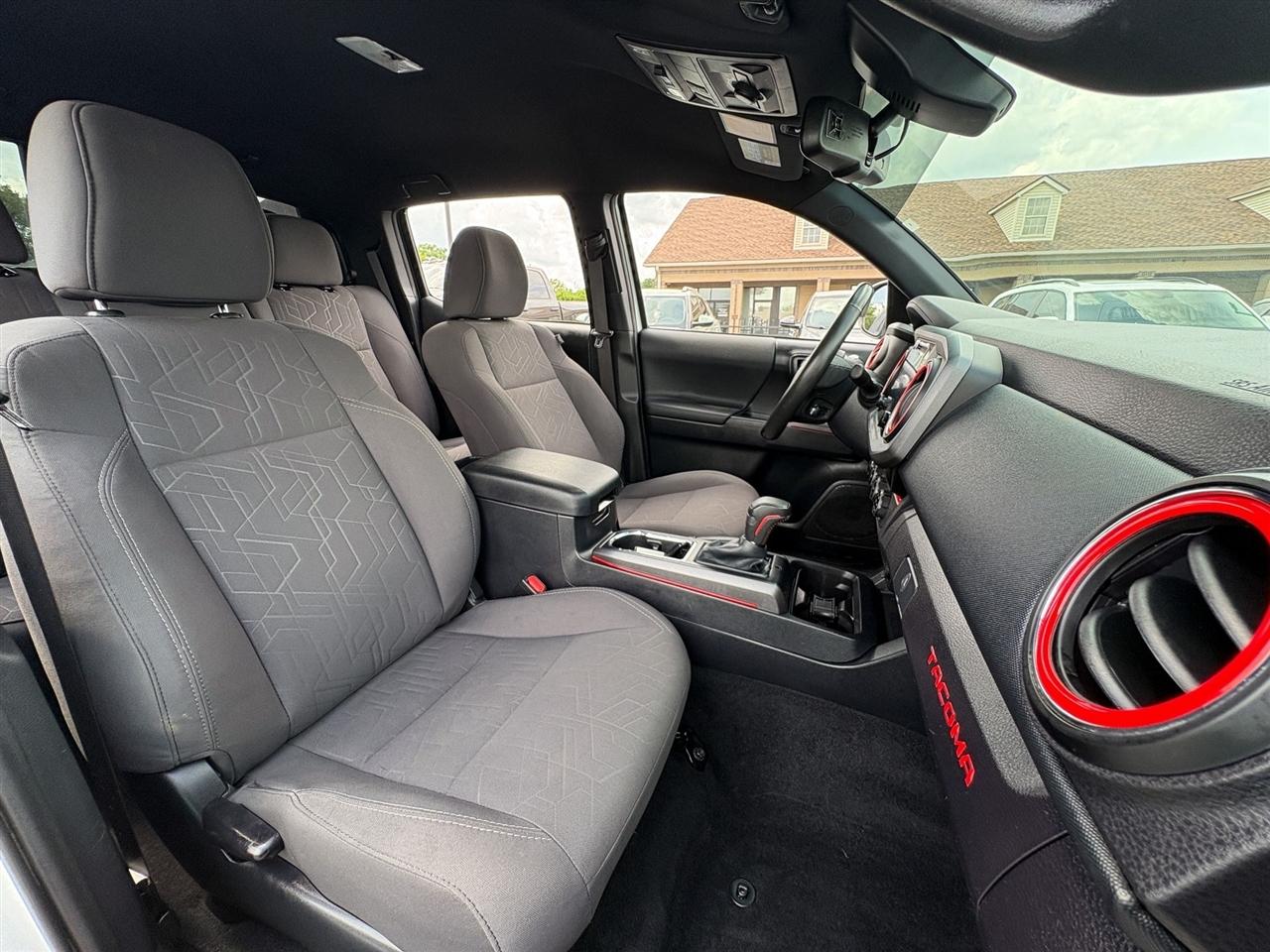 Toyota Tacoma  2018