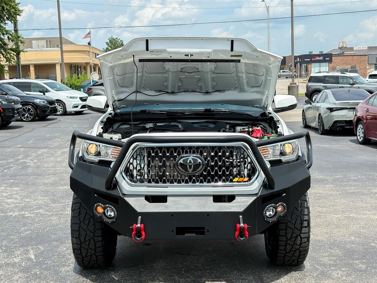 Toyota Tacoma  2018
