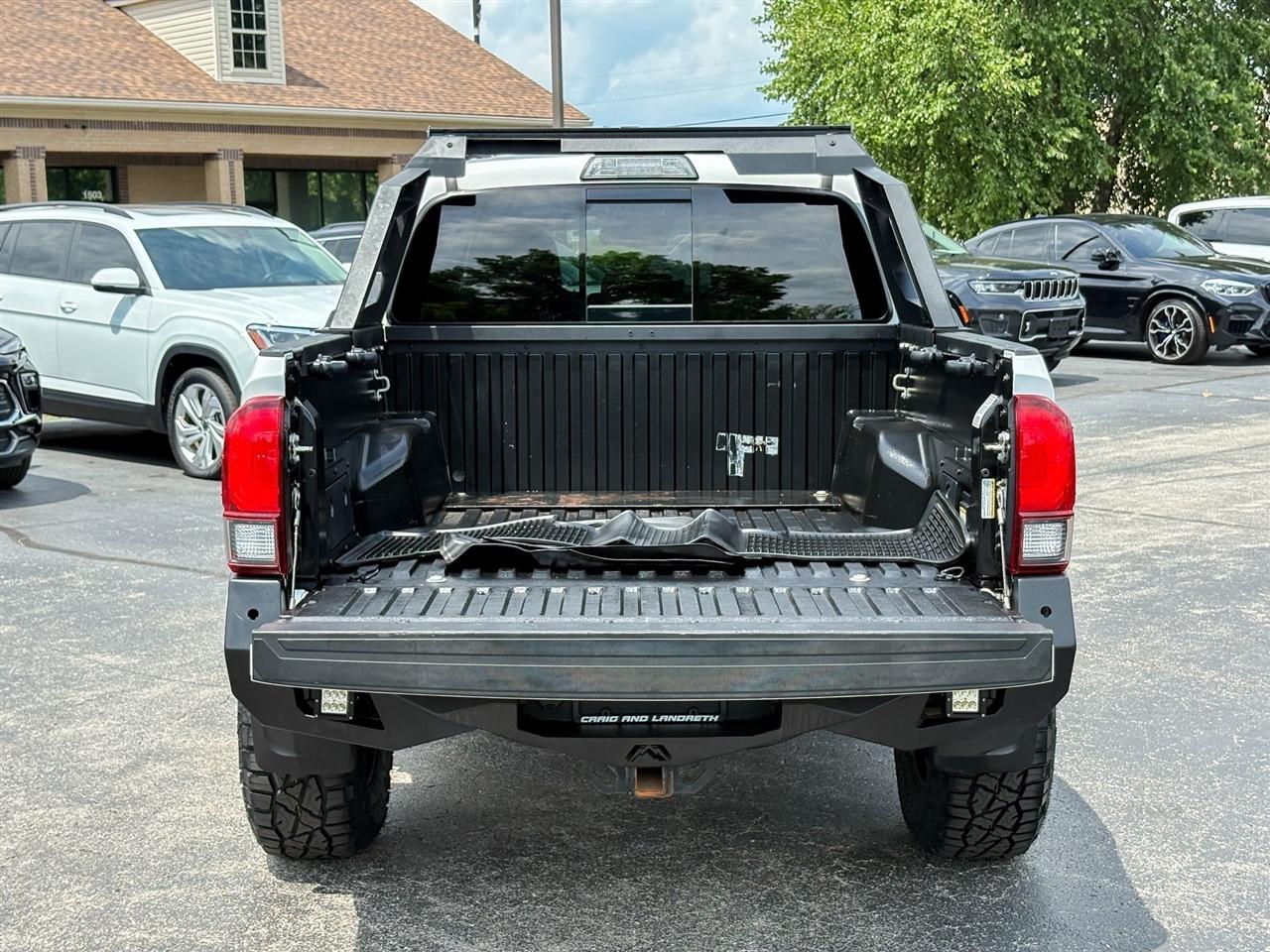 Toyota Tacoma  2018