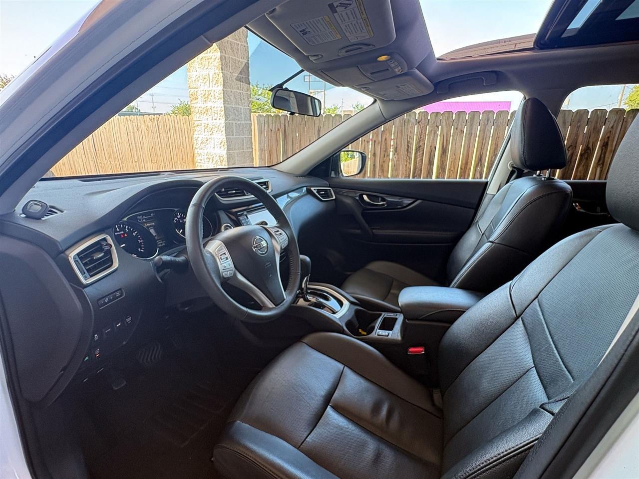 Nissan Rogue  2015
