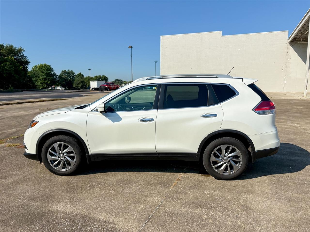 Nissan Rogue  2015