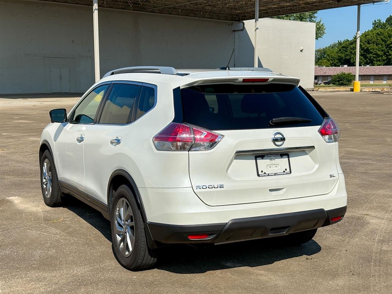 Nissan Rogue  2015