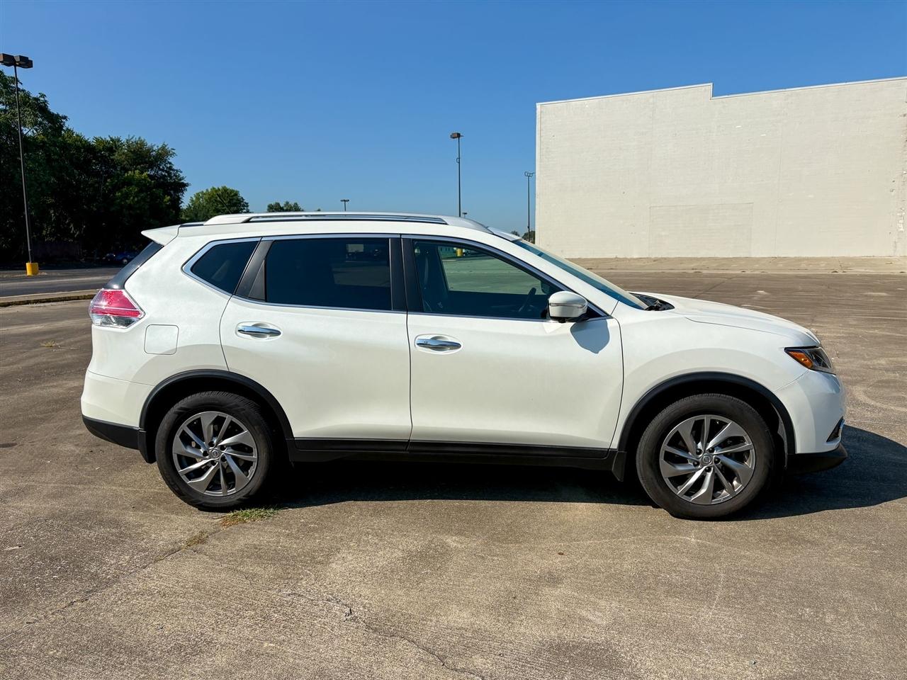 Nissan Rogue  2015