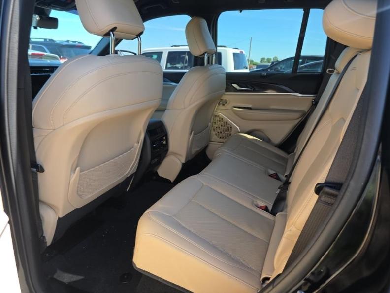 Jeep Grand Cherokee  2023
