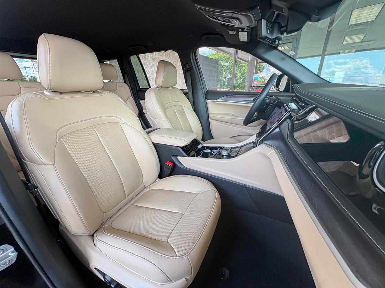 Jeep Grand Cherokee  2023