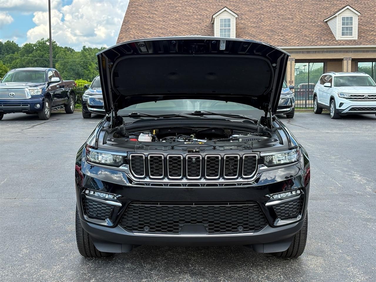 Jeep Grand Cherokee  2023