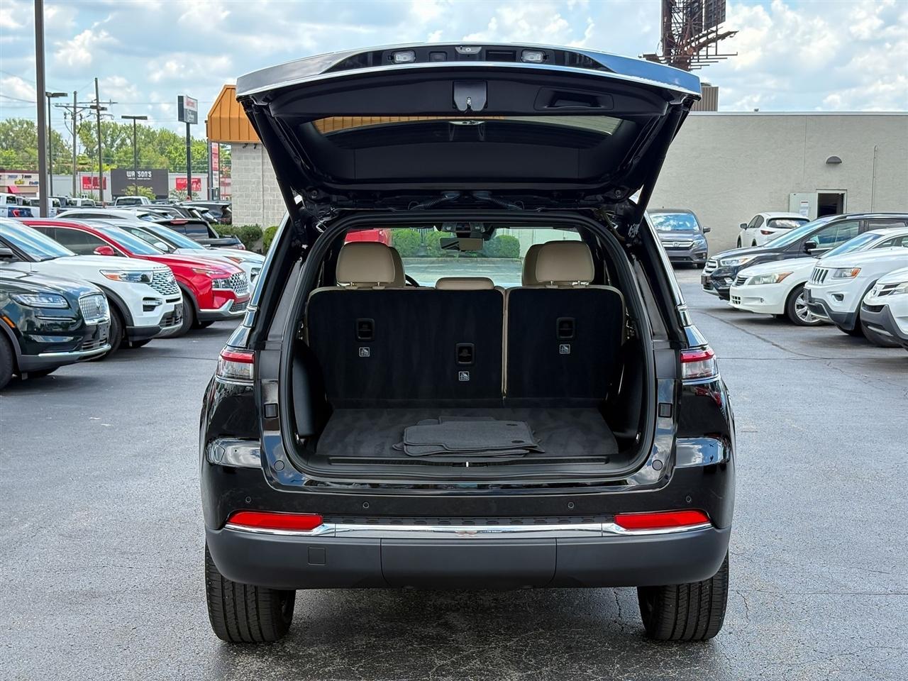 Jeep Grand Cherokee  2023
