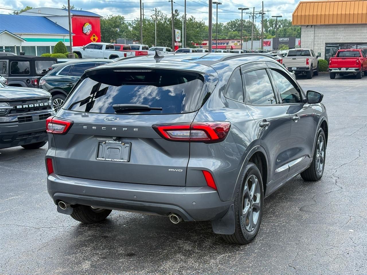 Ford Escape  2023