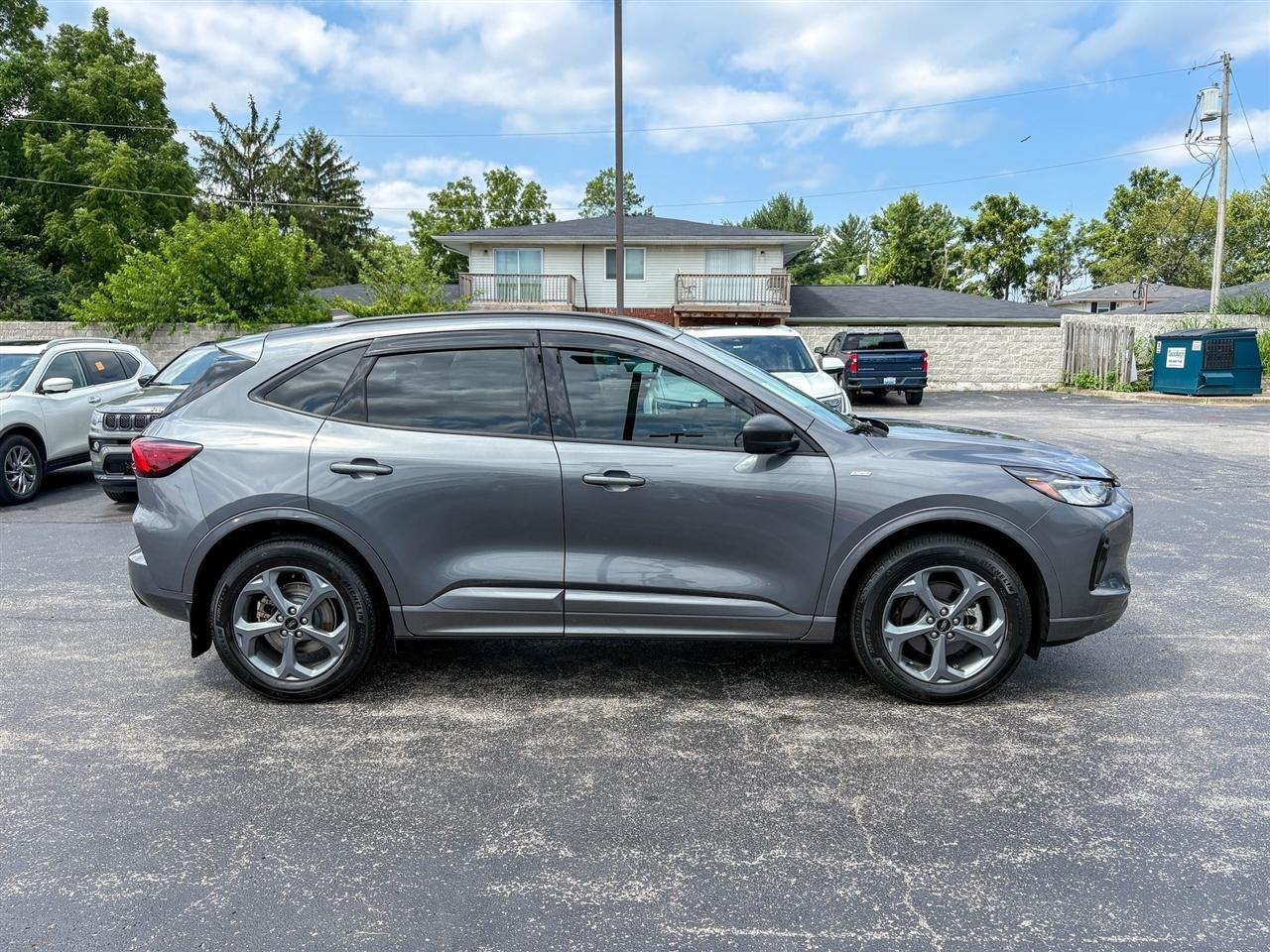 Ford Escape  2023