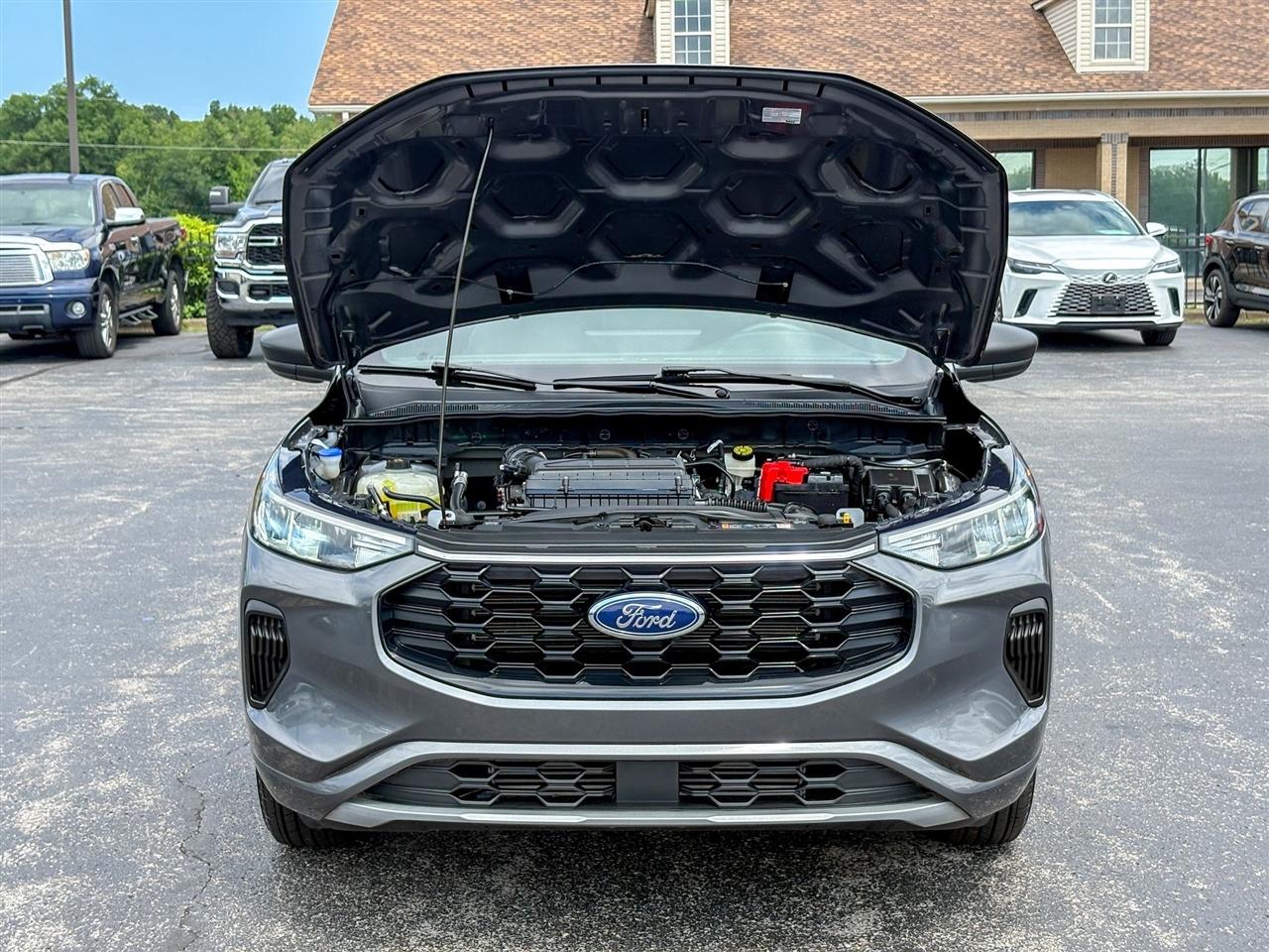 Ford Escape  2023