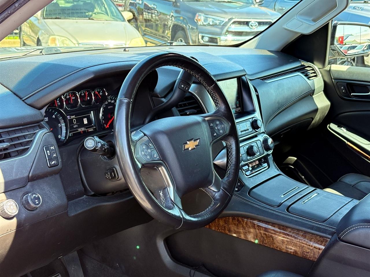 Chevrolet Suburban  2018
