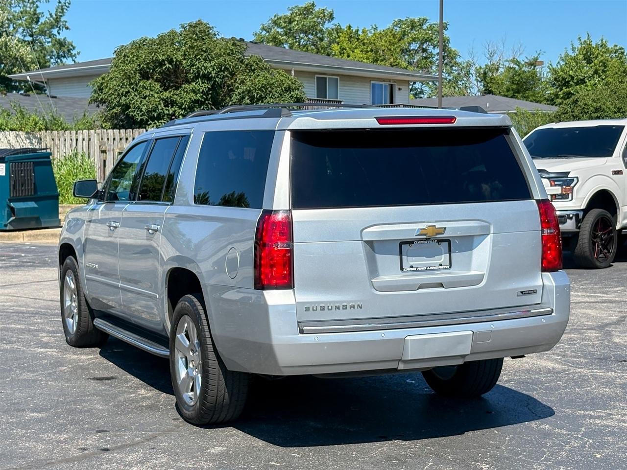Chevrolet Suburban  2018