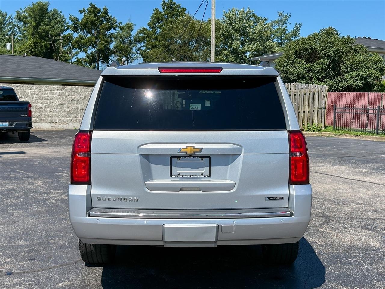 Chevrolet Suburban  2018