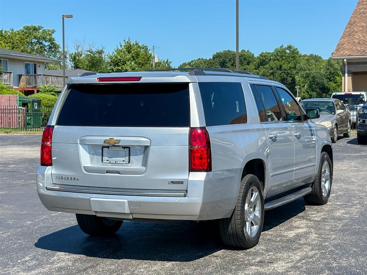 Chevrolet Suburban  2018