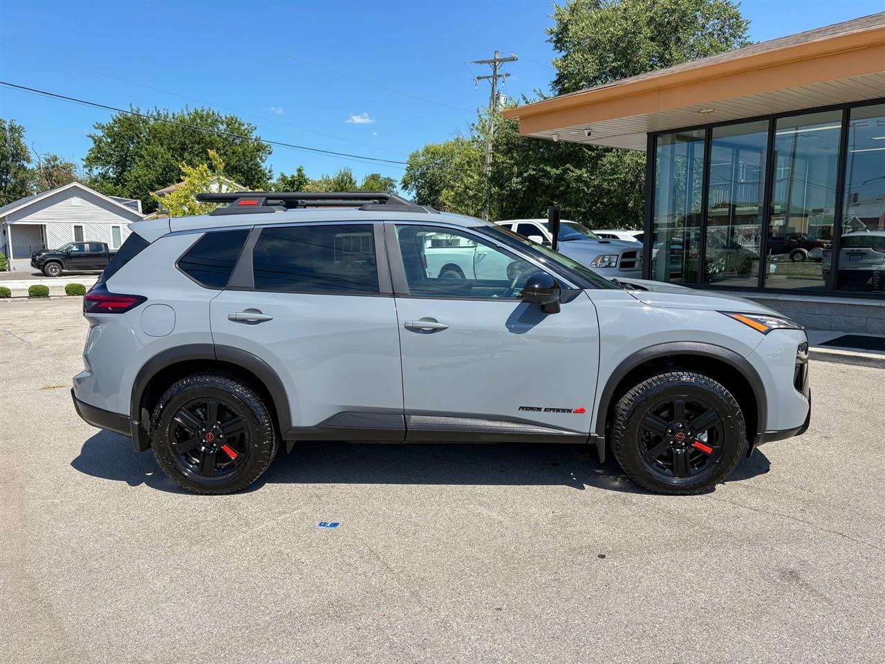 Nissan Rogue  2025