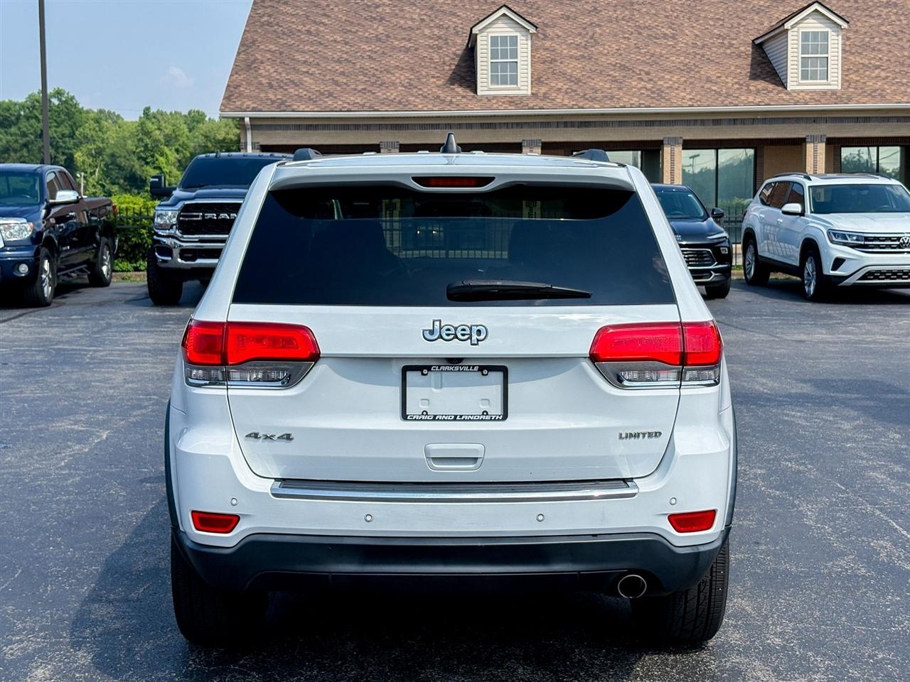 Jeep Grand Cherokee  2016