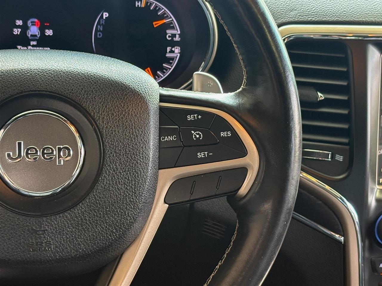 Jeep Grand Cherokee  2016