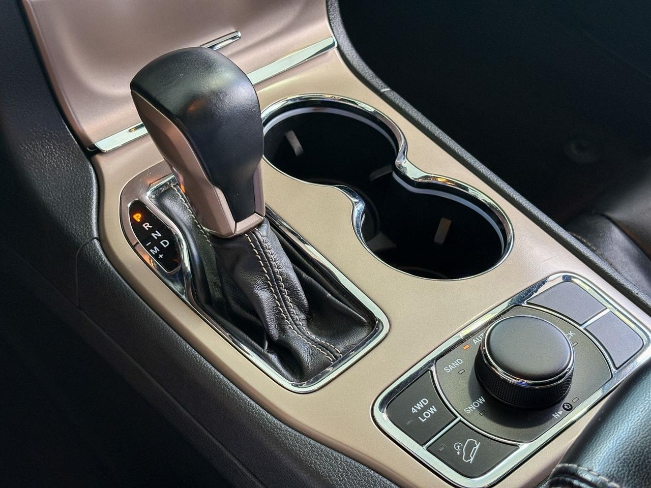 Jeep Grand Cherokee  2016