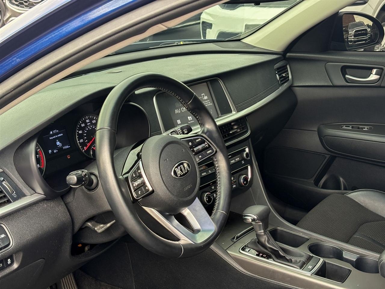 Kia Optima  2020