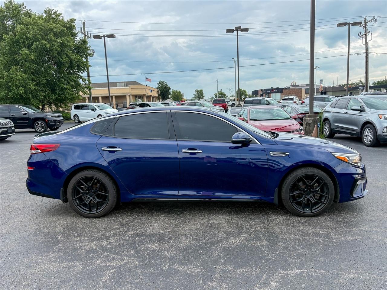 Kia Optima  2020