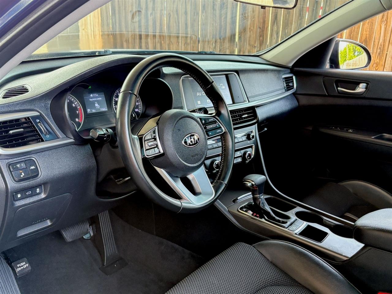 Kia Optima  2020