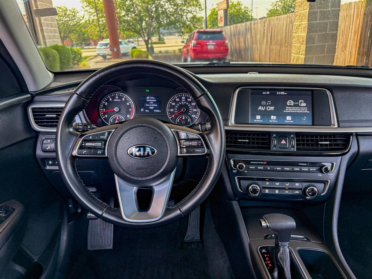 Kia Optima  2020
