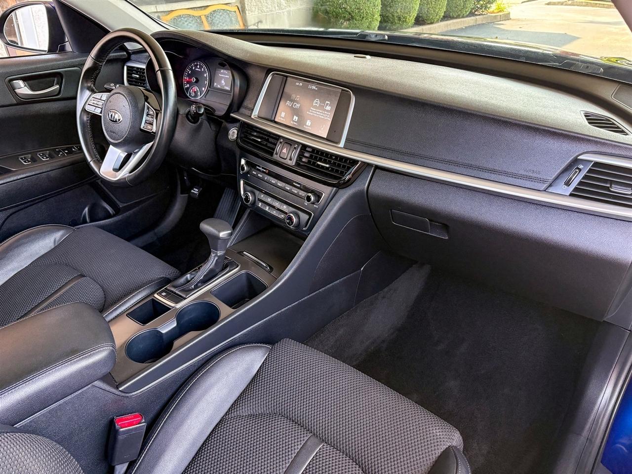 Kia Optima  2020