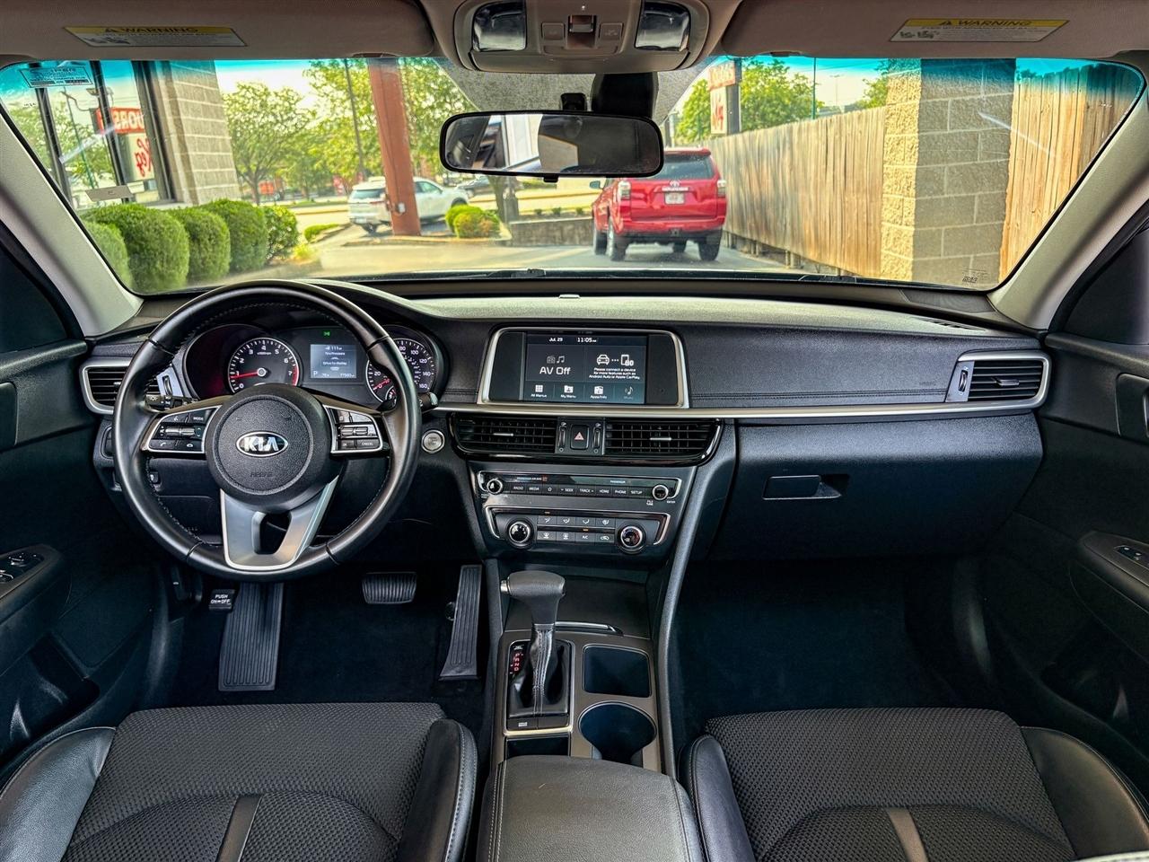 Kia Optima  2020