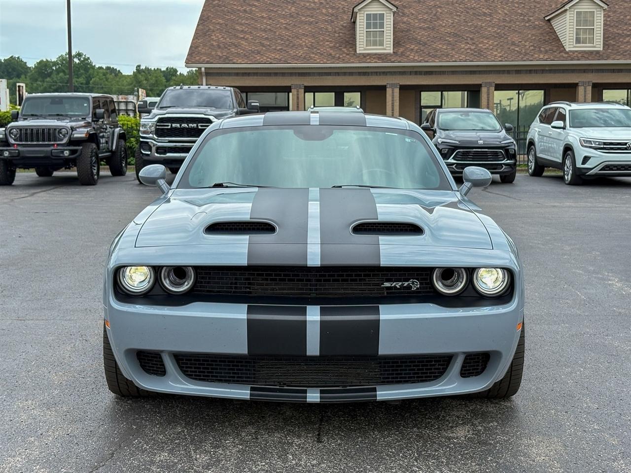 Dodge Challenger  2021