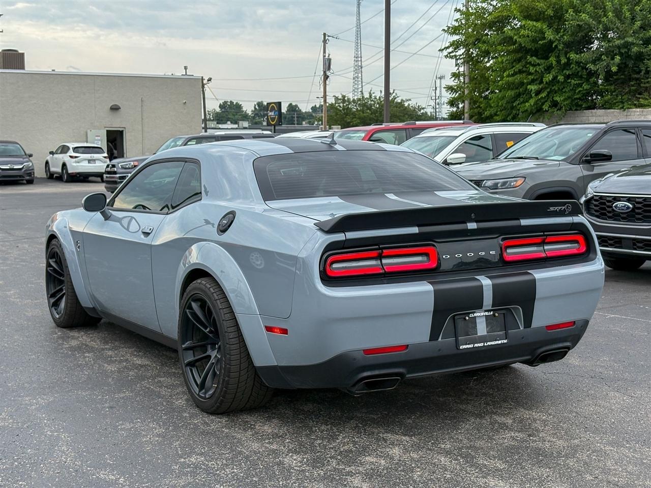 Dodge Challenger  2021