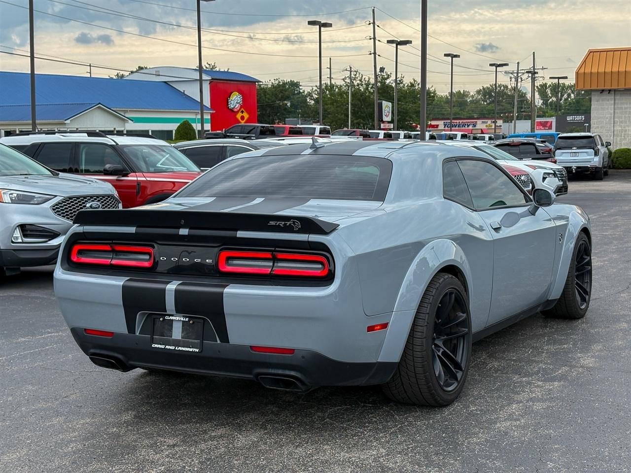 Dodge Challenger  2021