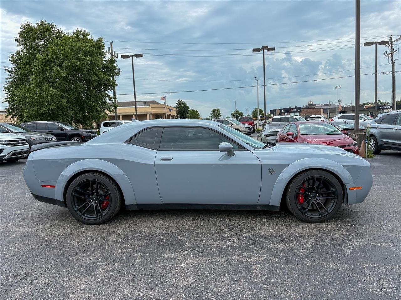 Dodge Challenger  2021