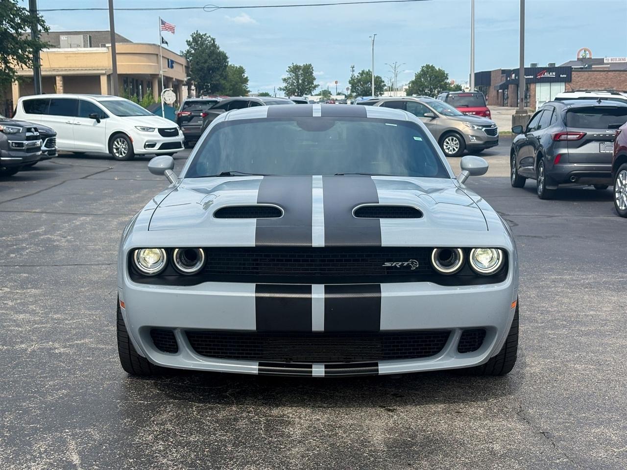 Dodge Challenger  2021