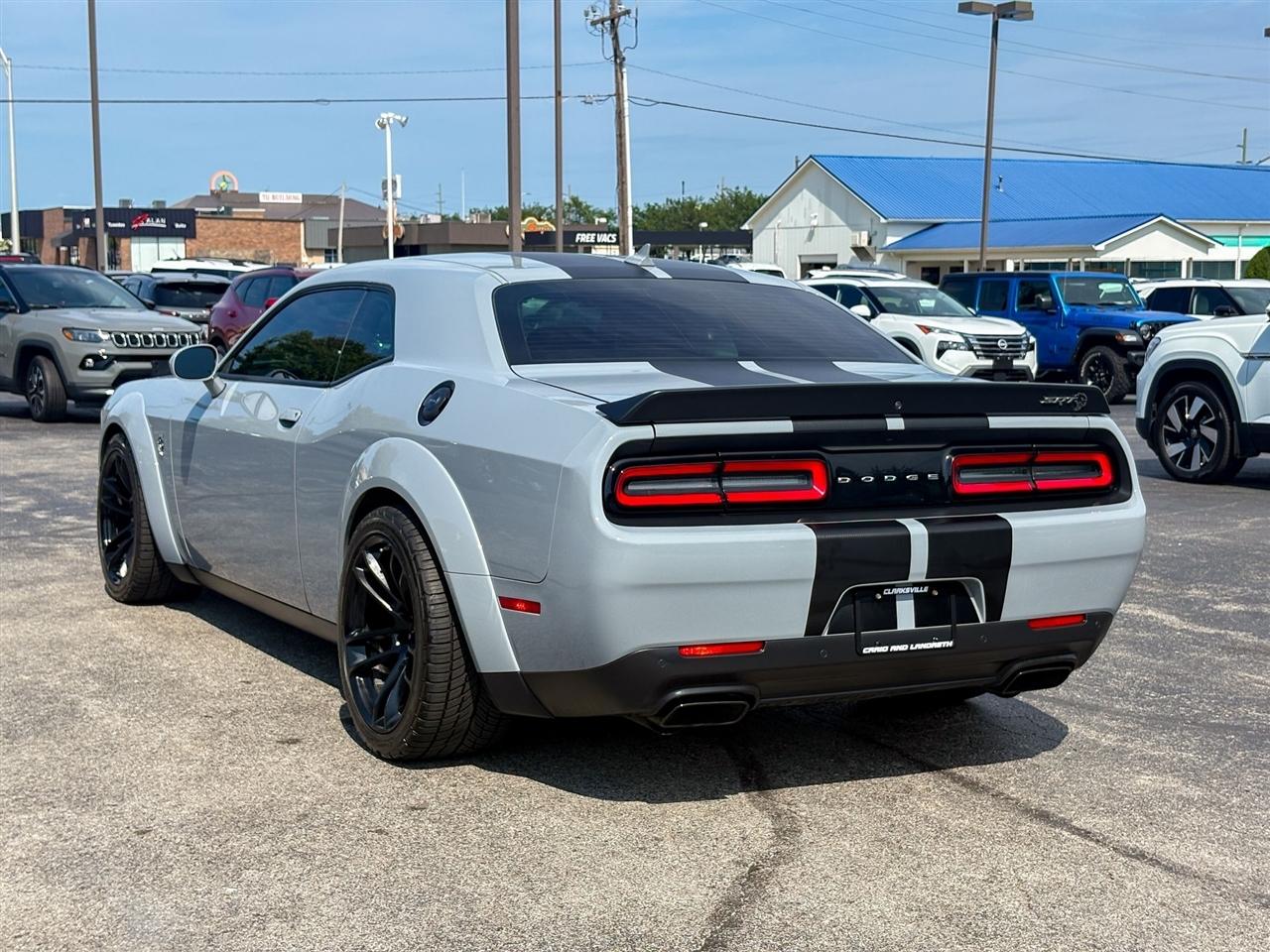 Dodge Challenger  2021