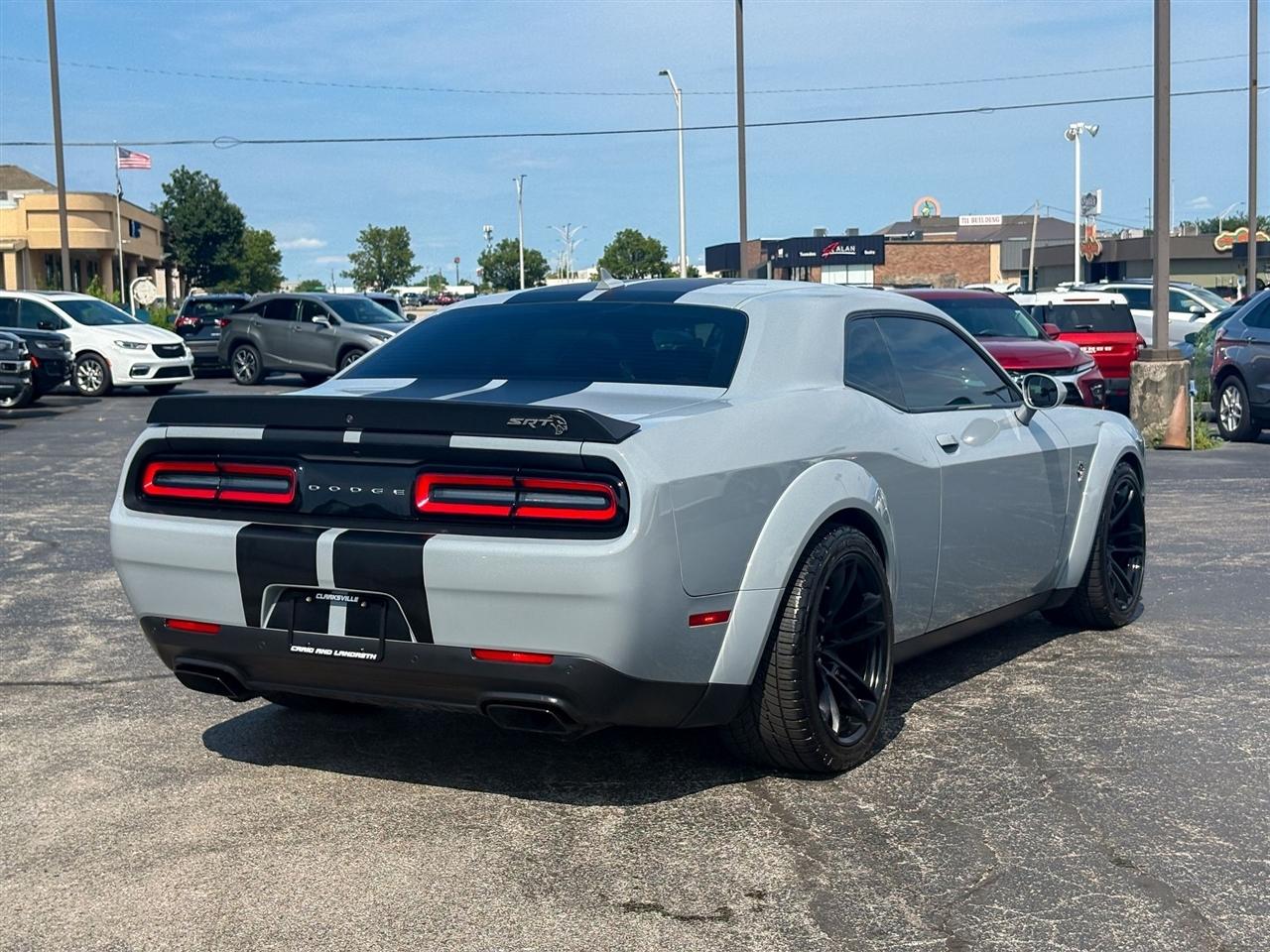 Dodge Challenger  2021