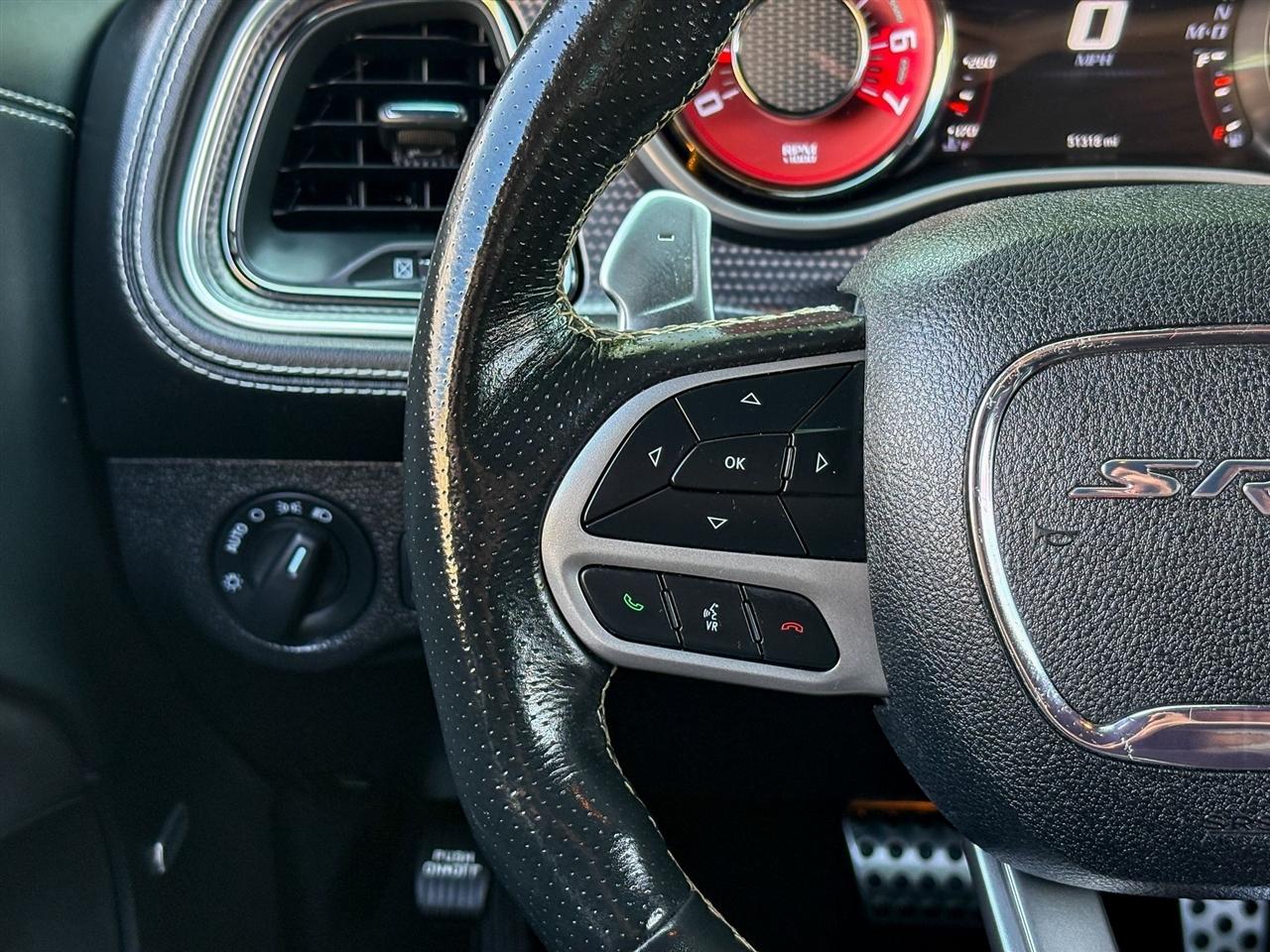 Dodge Challenger  2021