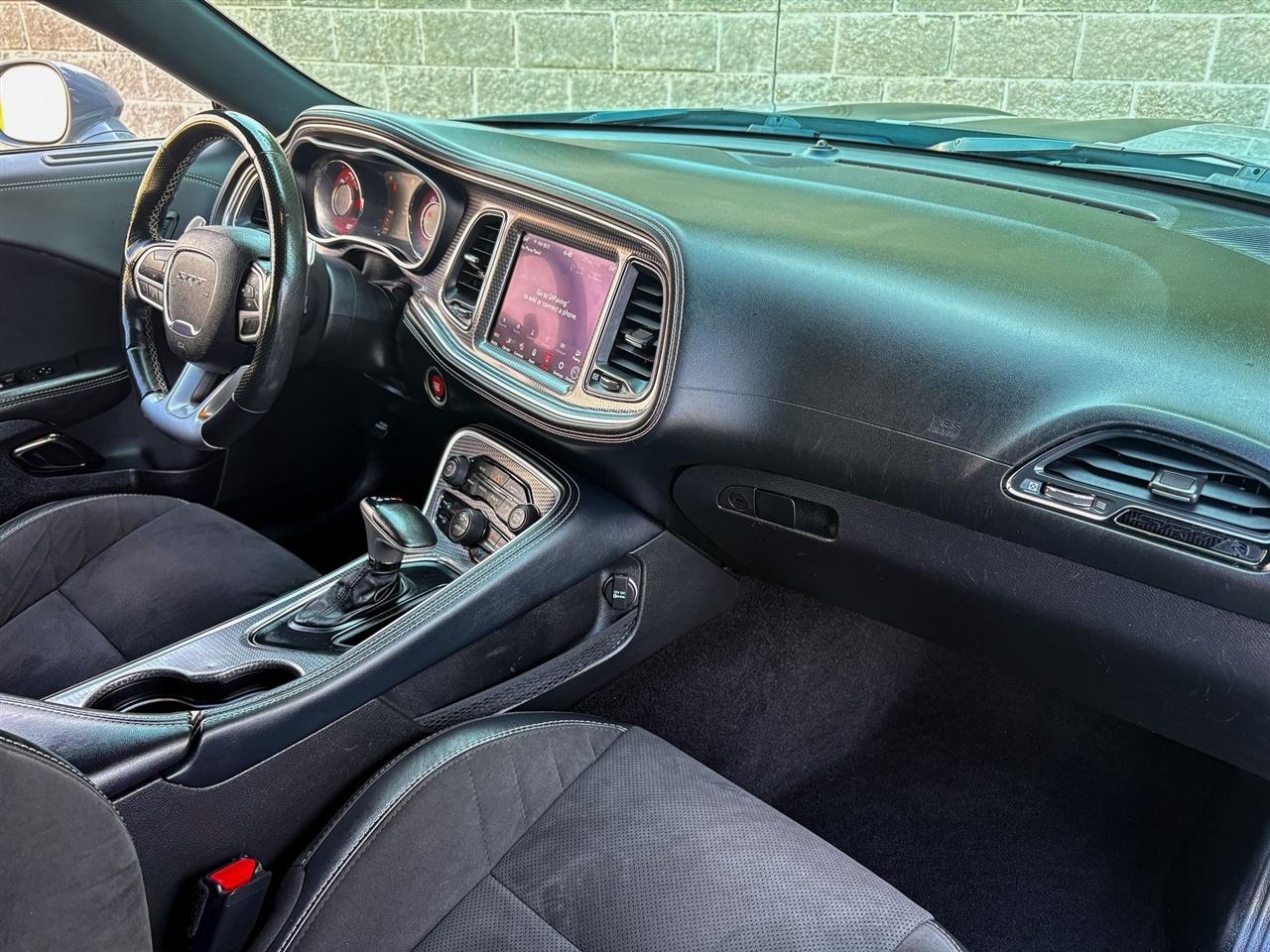 Dodge Challenger  2021