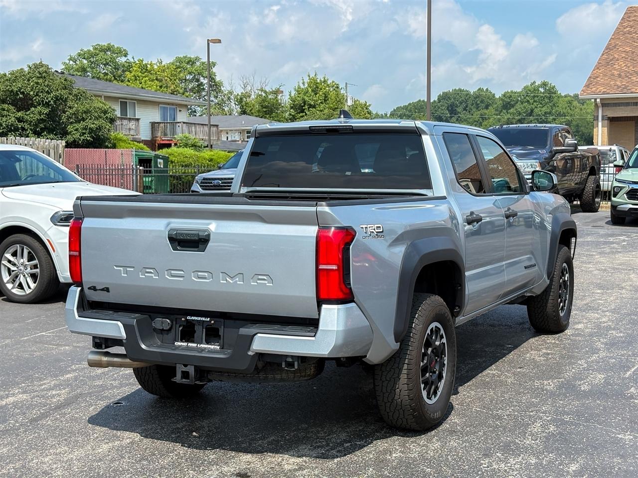 Toyota Tacoma 4WD  2024