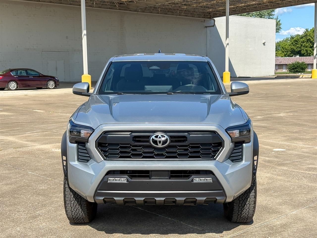 Toyota Tacoma 4WD  2024