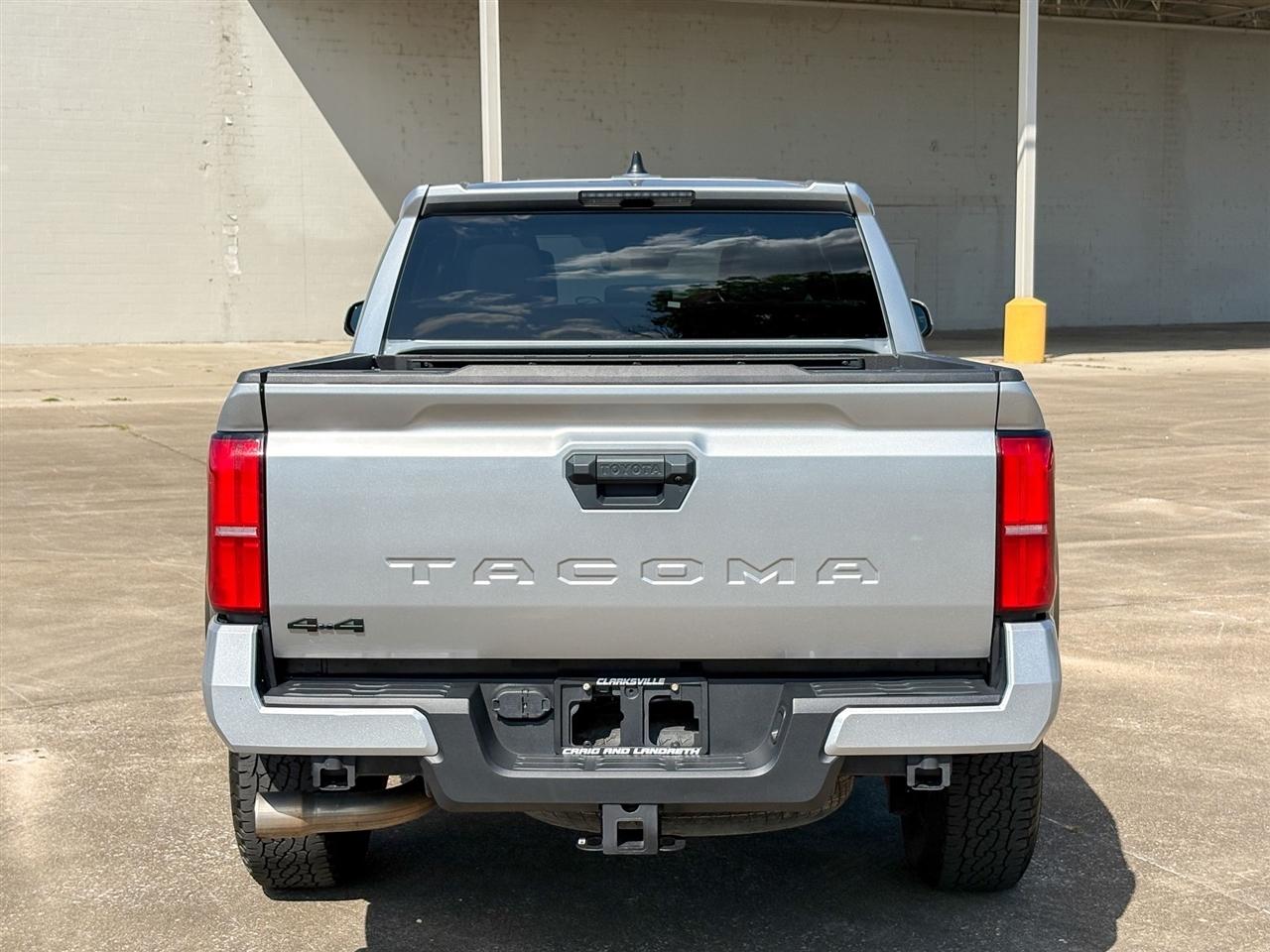 Toyota Tacoma 4WD  2024