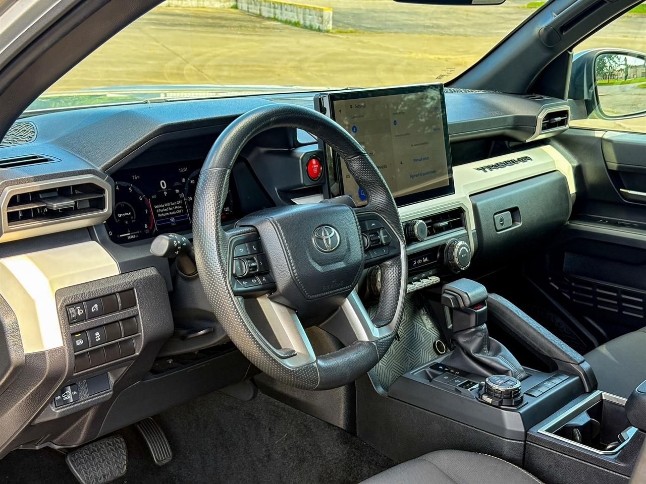Toyota Tacoma 4WD  2024