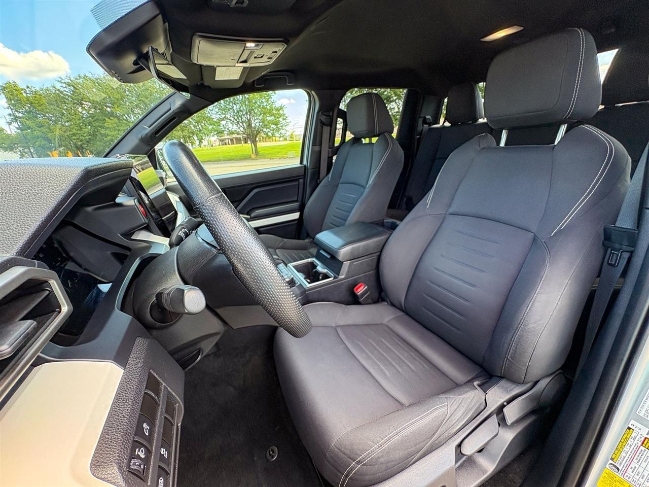 Toyota Tacoma 4WD  2024